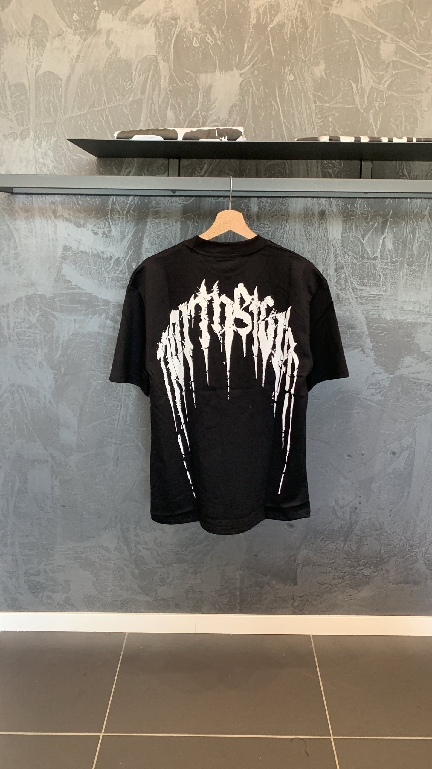 Tshirt nera monster retro