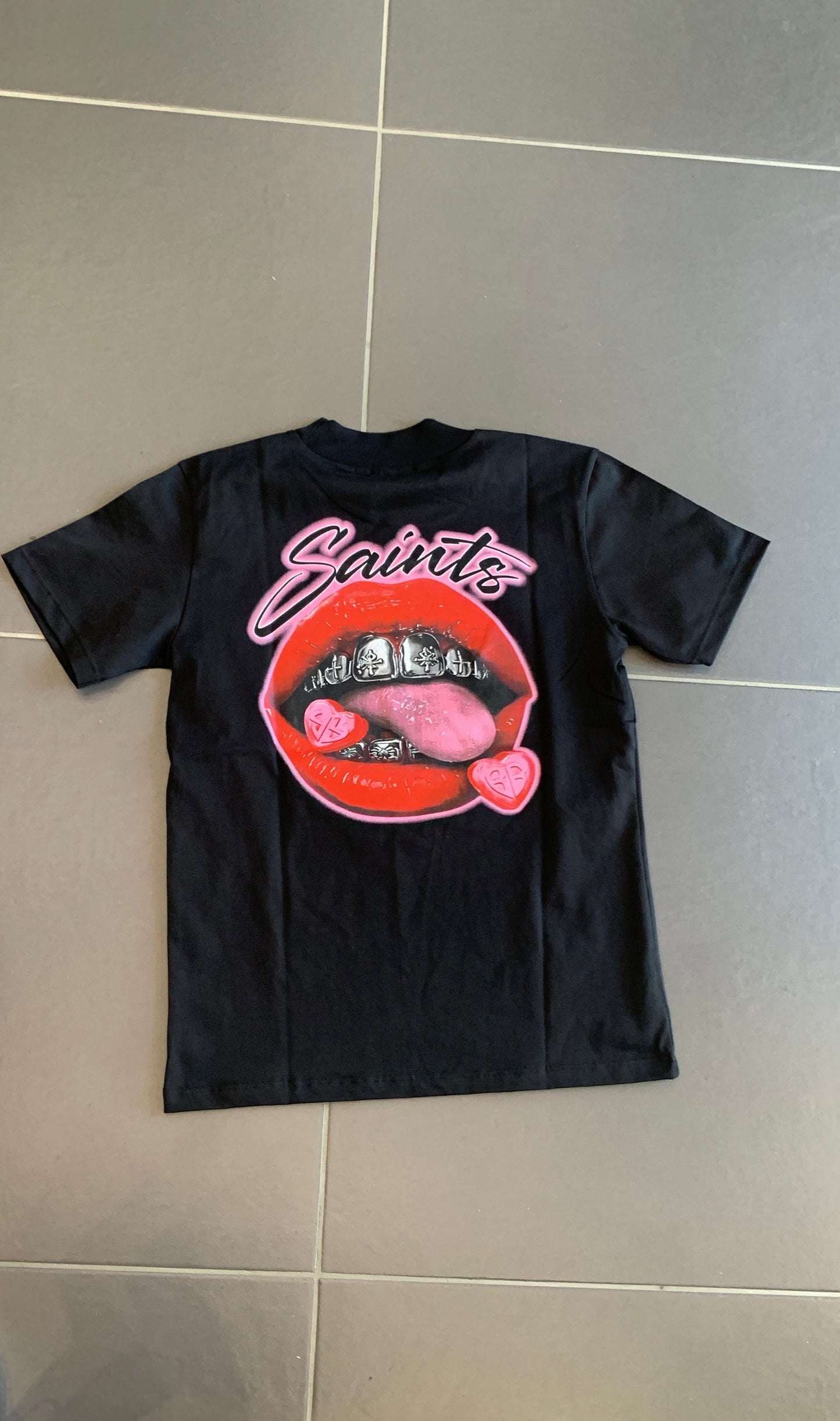 T-shirt Saints kiss